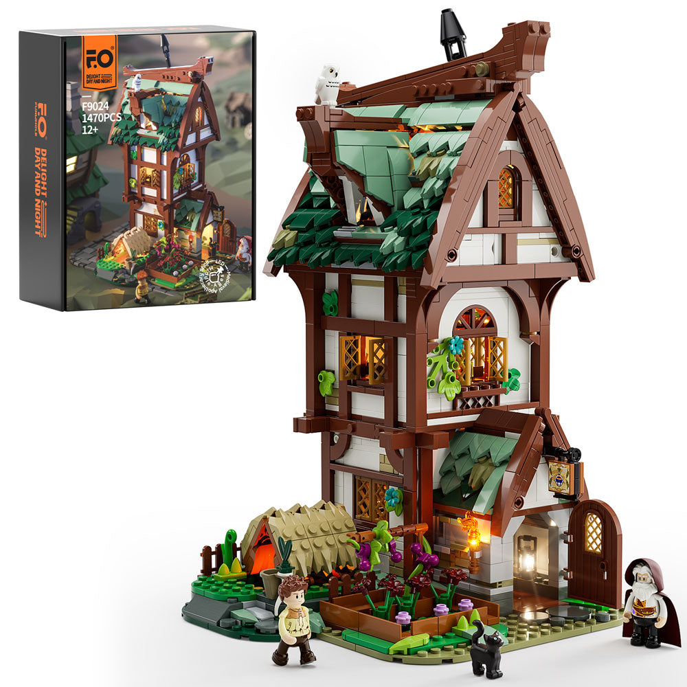 Funwhole® - F9024 Medieval Apothecary Shop Building Block Toy